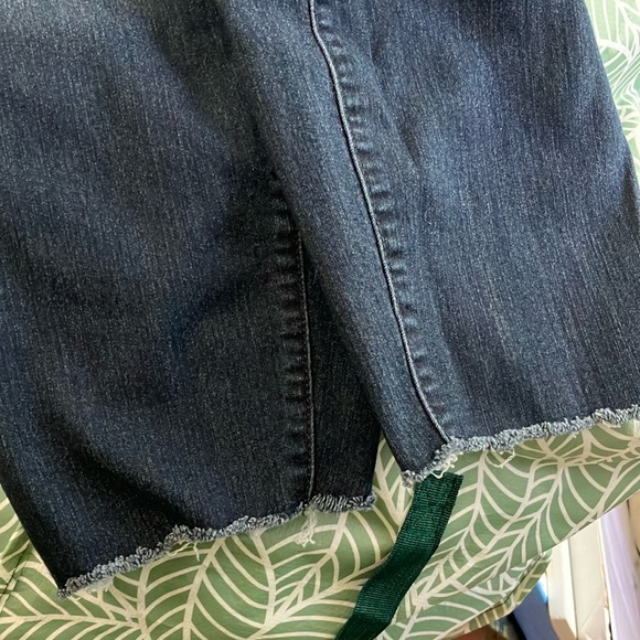 Torrid skinny cropped dark wash Jeans 20 - Picture 3 of 7